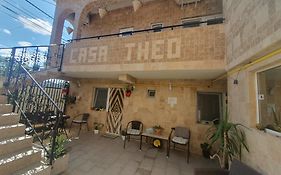 Vila Theo